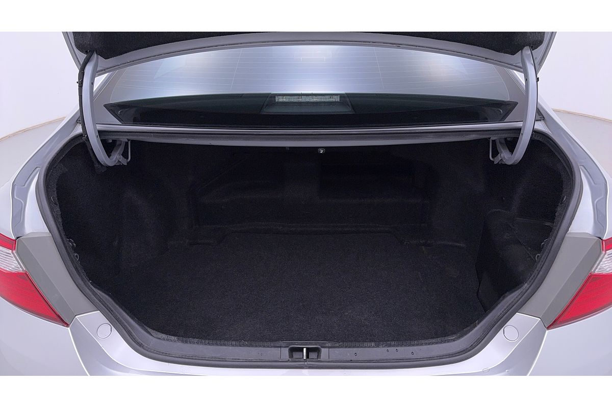 2017 Toyota Camry Altise AVV50R