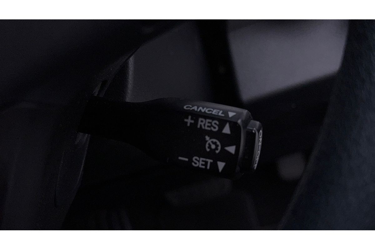 2017 Toyota Camry Altise AVV50R