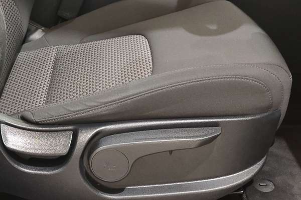 2023 Kia Sportage S NQ5