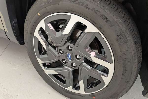 2025 Subaru Forester S6