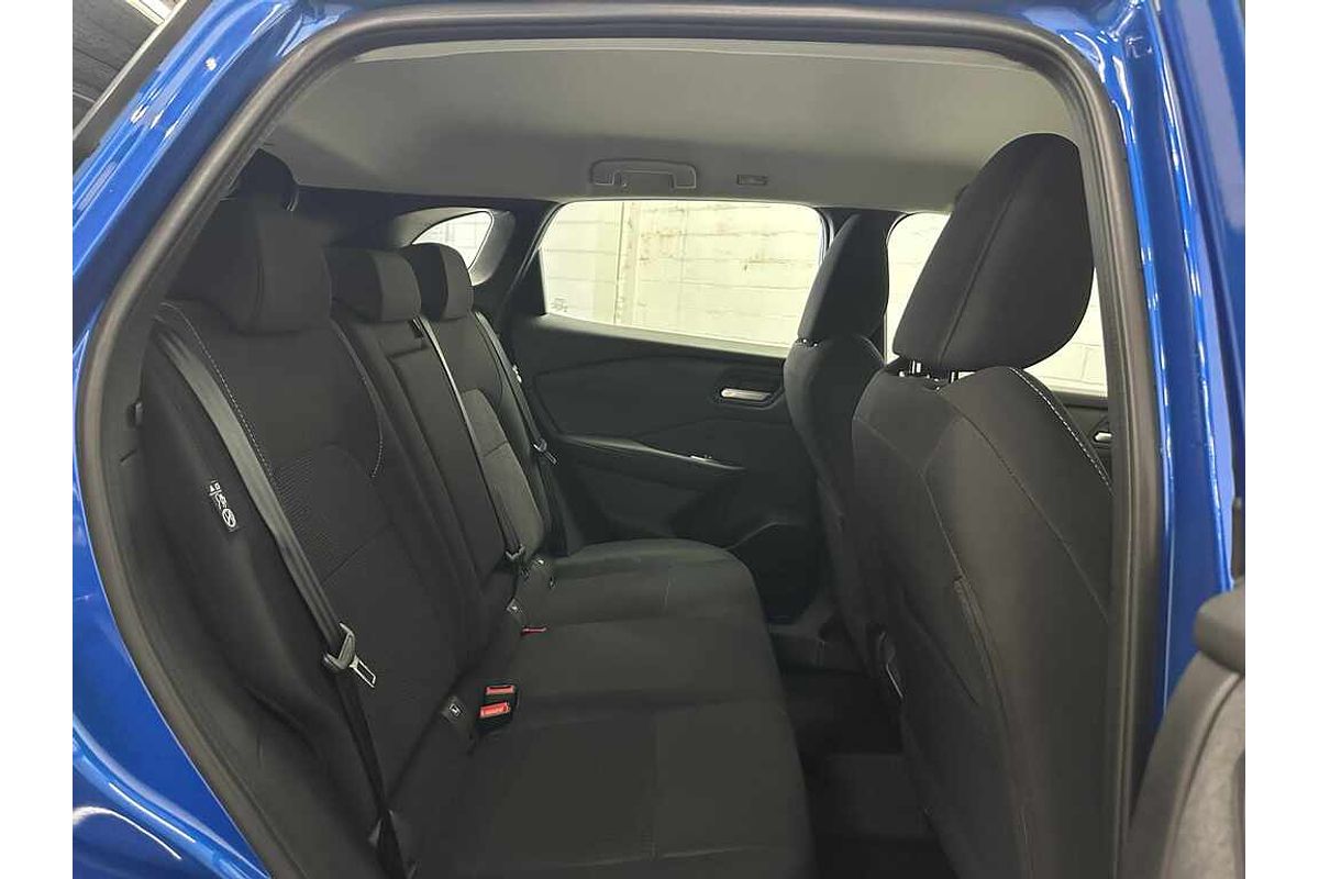 2025 Nissan QASHQAI ST J12