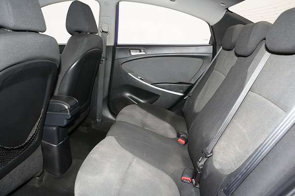 2012 Hyundai Accent Active RB