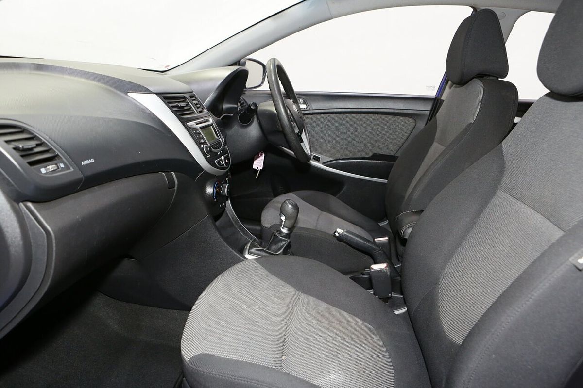 2012 Hyundai Accent Active RB