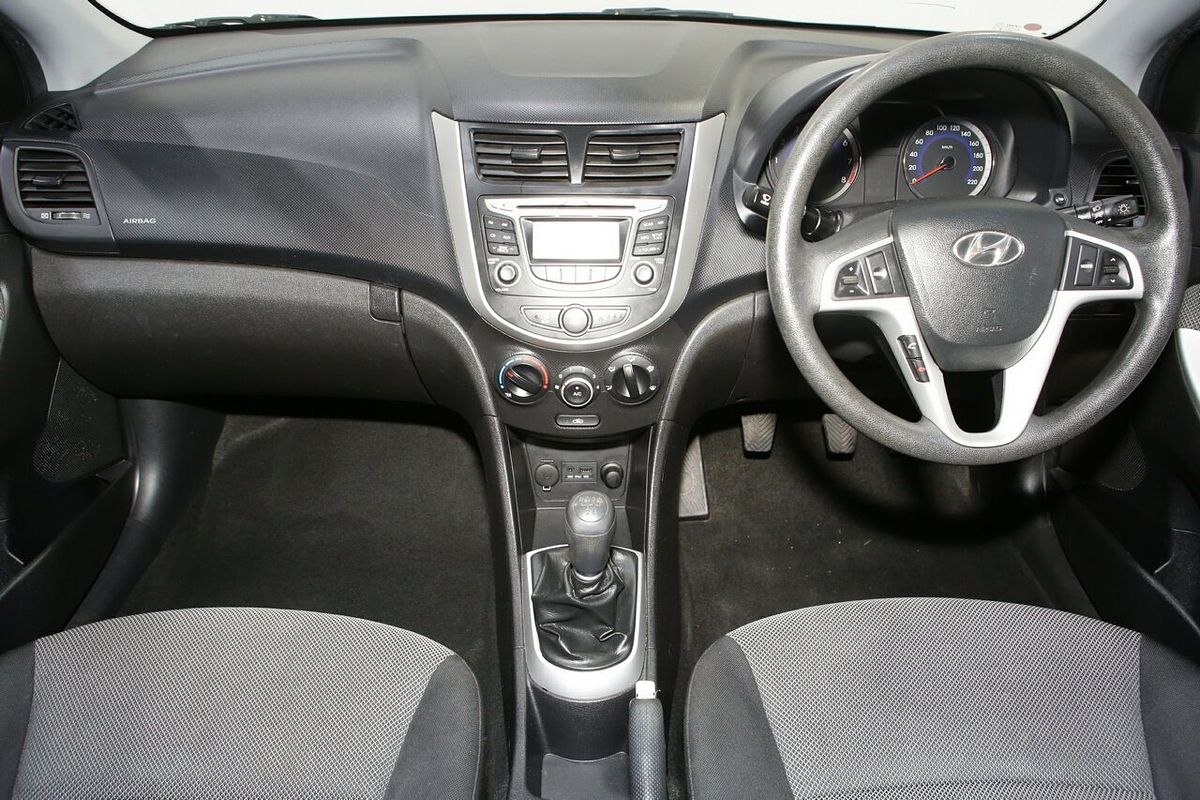 2012 Hyundai Accent Active RB