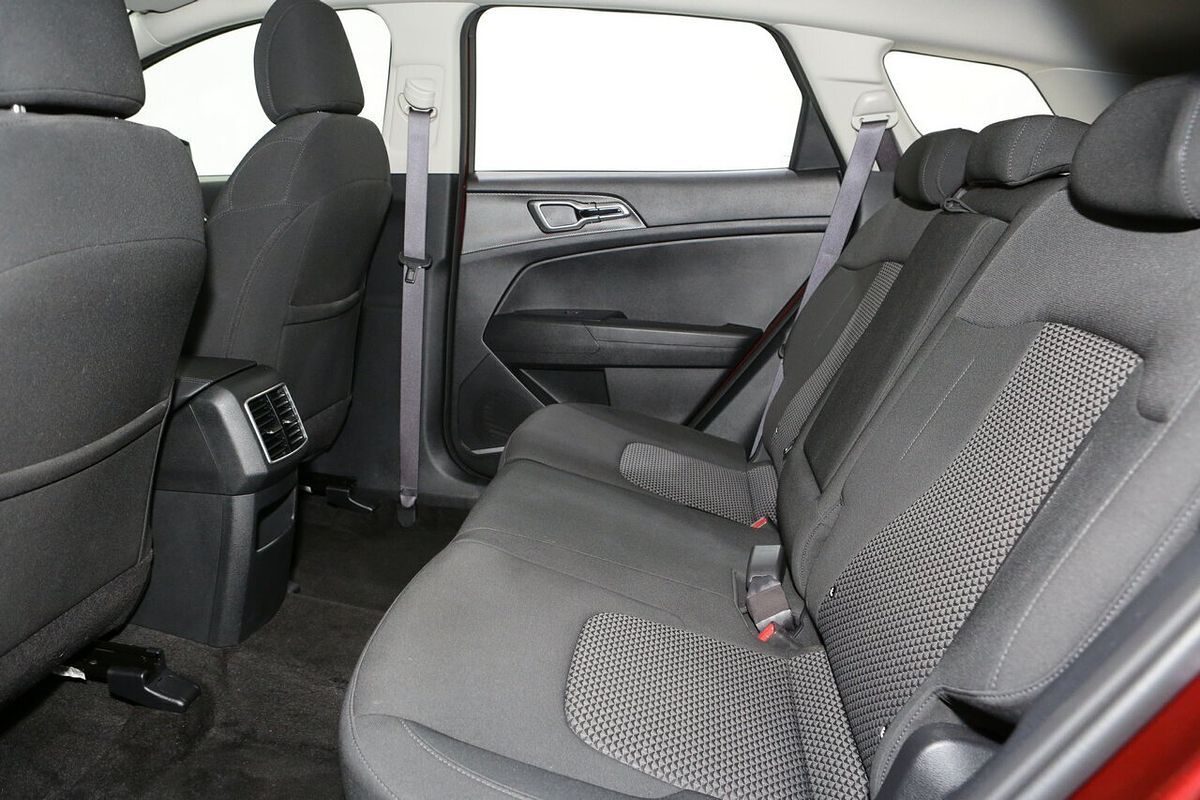 2024 Kia Sportage S NQ5