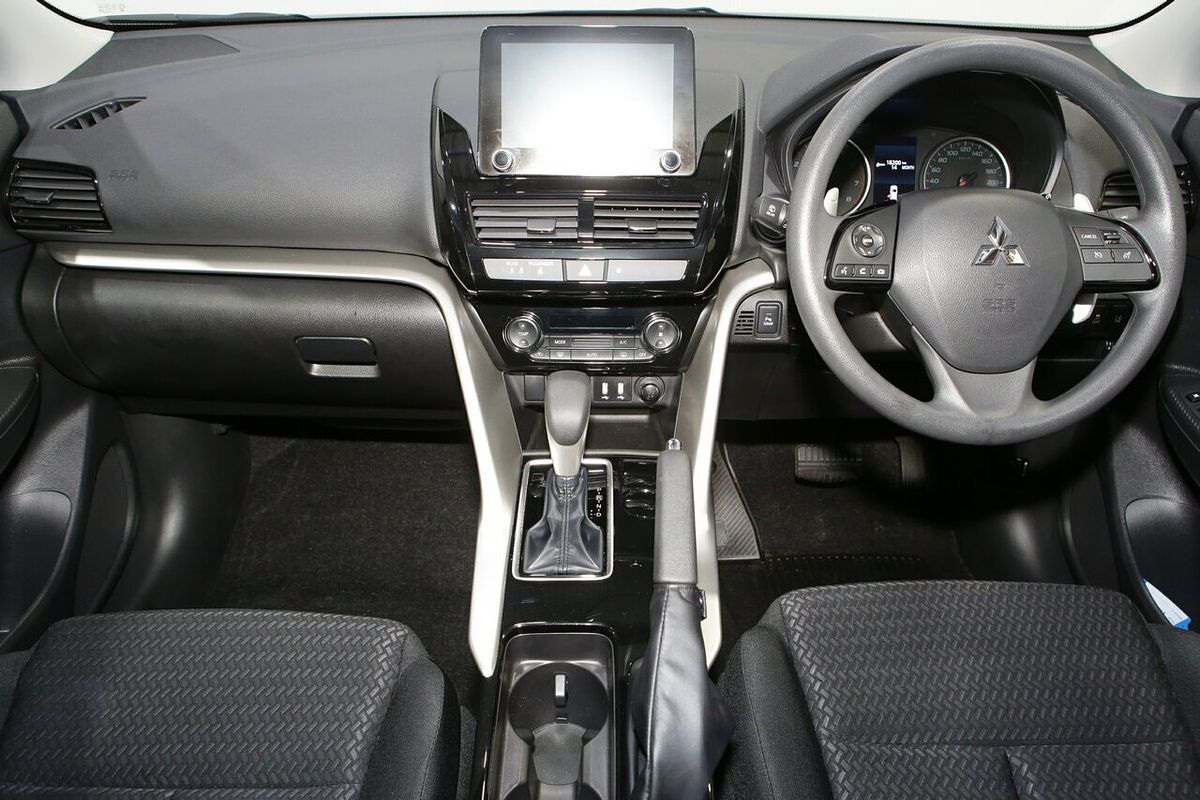 2024 Mitsubishi Eclipse Cross ES YB
