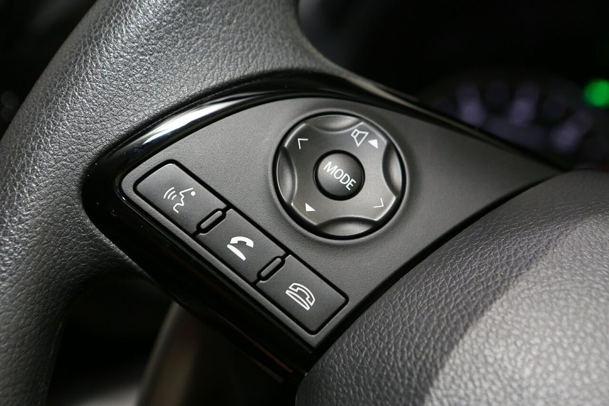 2024 Mitsubishi Eclipse Cross ES YB