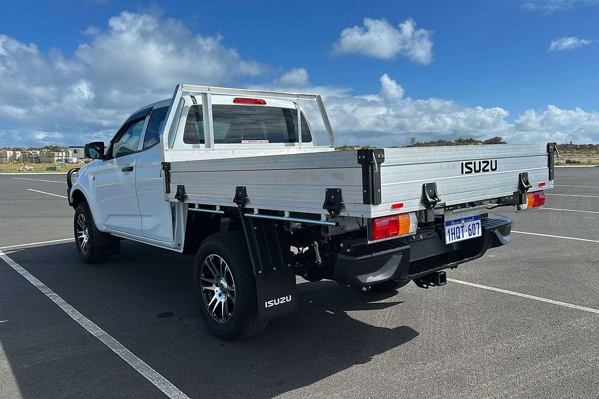 2022 Isuzu D-MAX SX 4X4