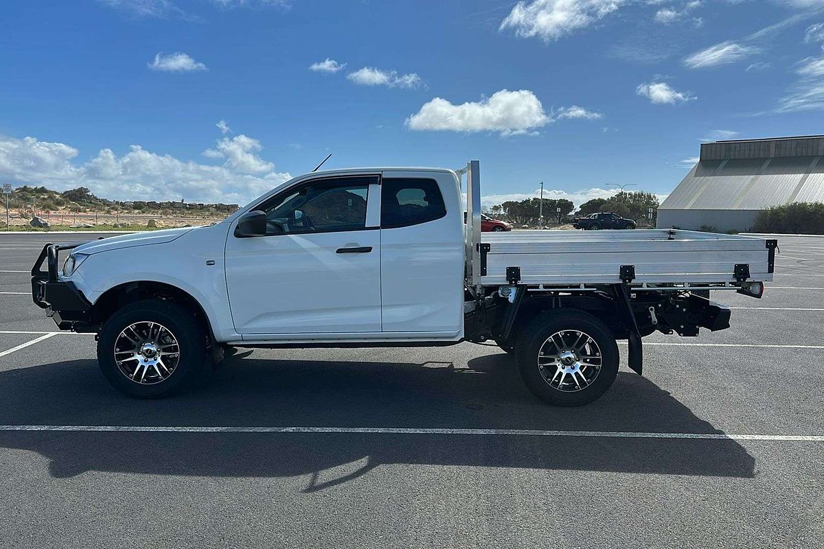 2022 Isuzu D-MAX SX 4X4