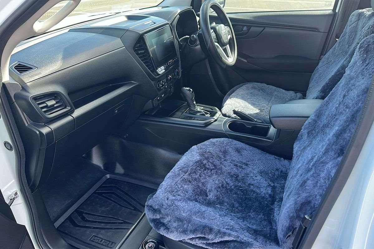 2022 Isuzu D-MAX SX 4X4