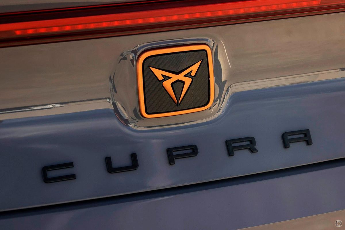 2024 CUPRA Leon V Tribe Edition KL