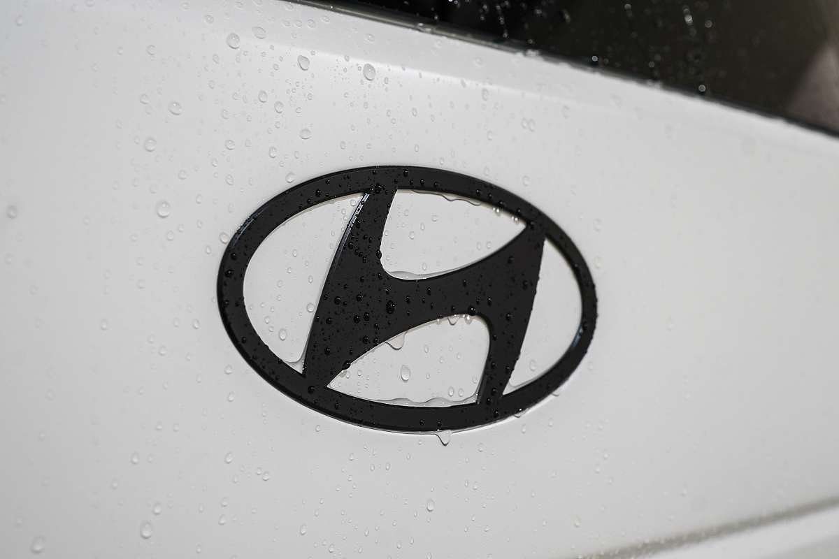 2025 Hyundai Santa Fe Hybrid Calligraphy MX5.V1