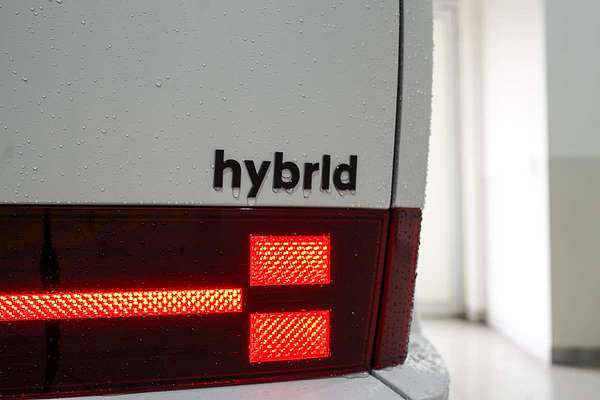 2025 Hyundai Santa Fe Hybrid Calligraphy MX5.V1