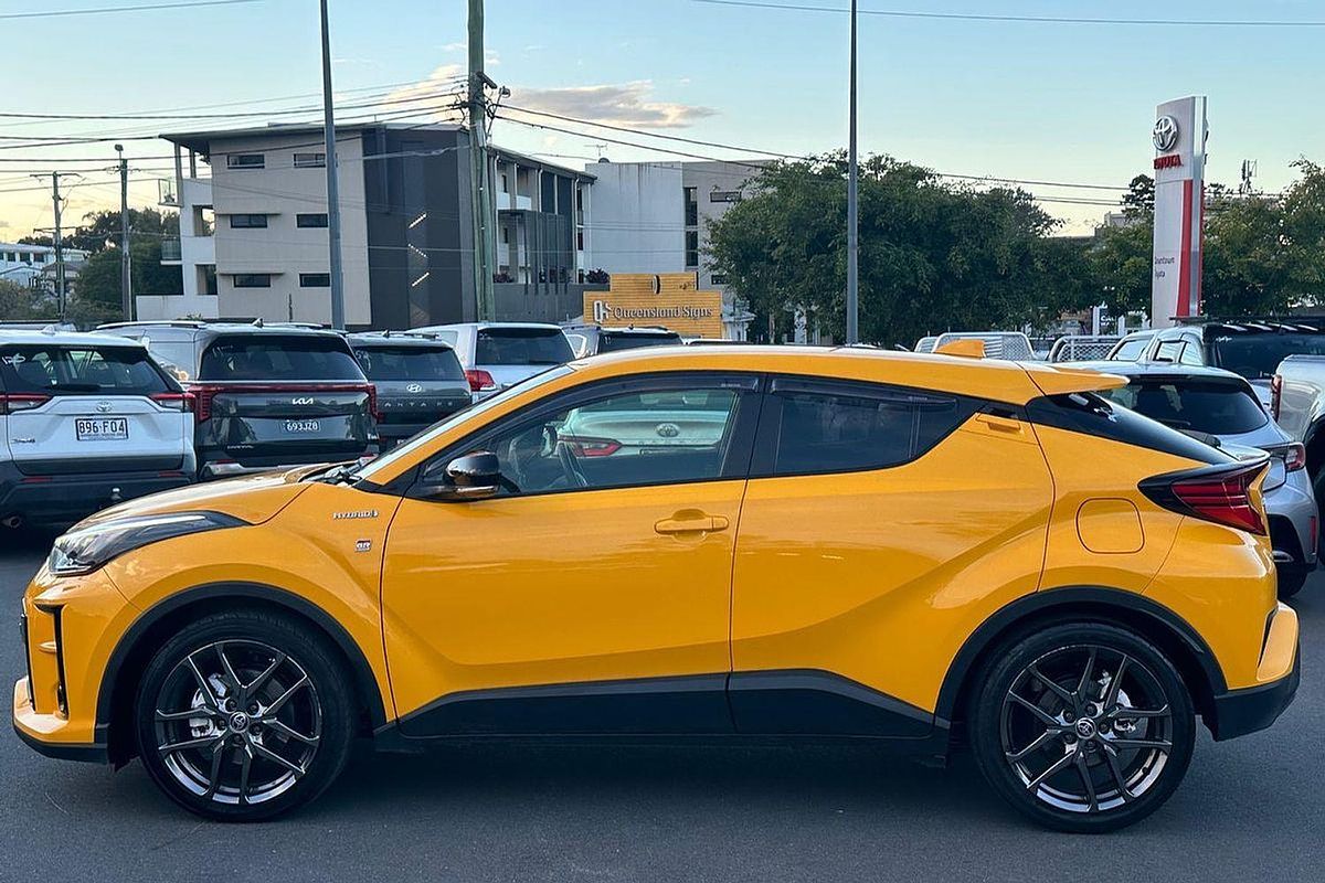 2021 Toyota C-HR GR Sport ZYX10R