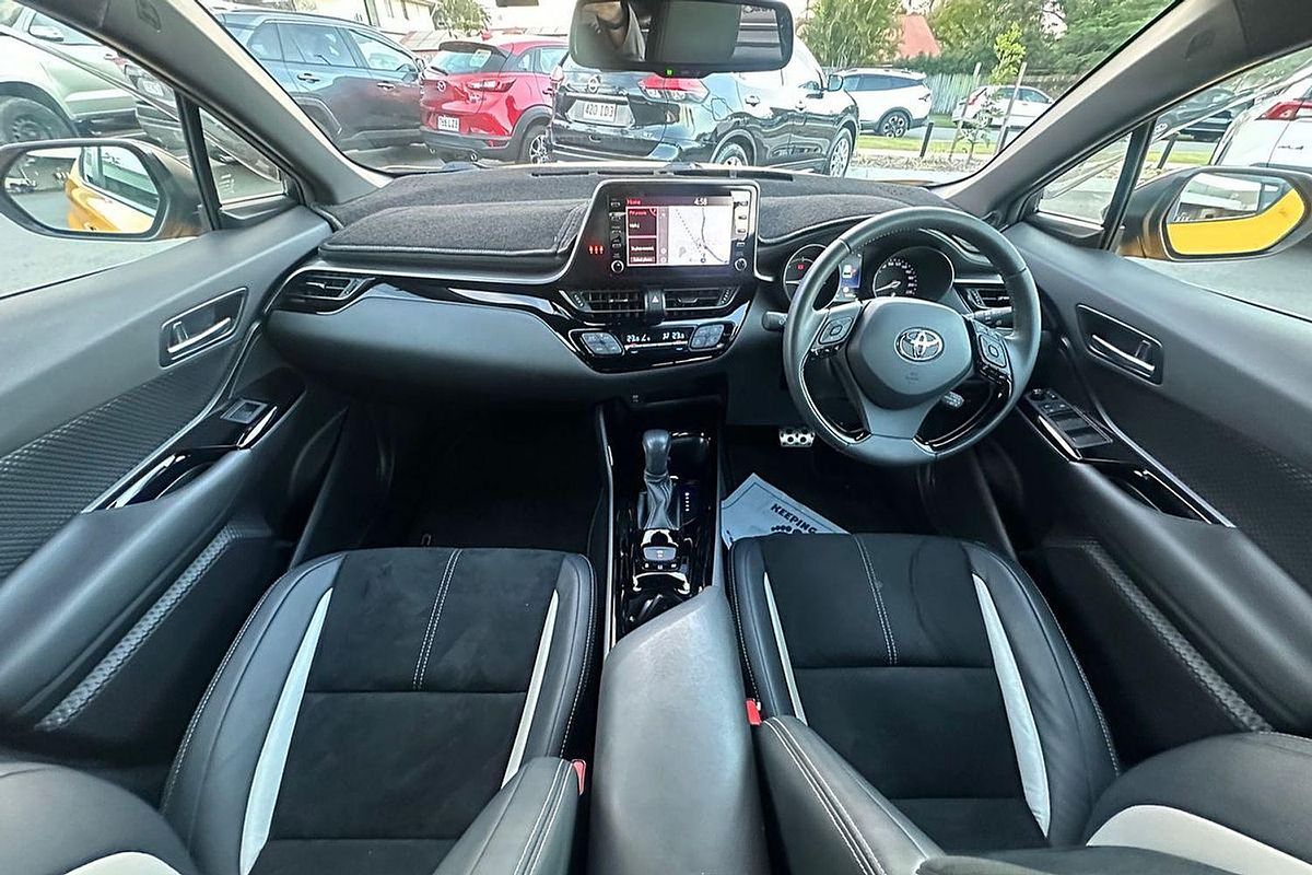 2021 Toyota C-HR GR Sport ZYX10R