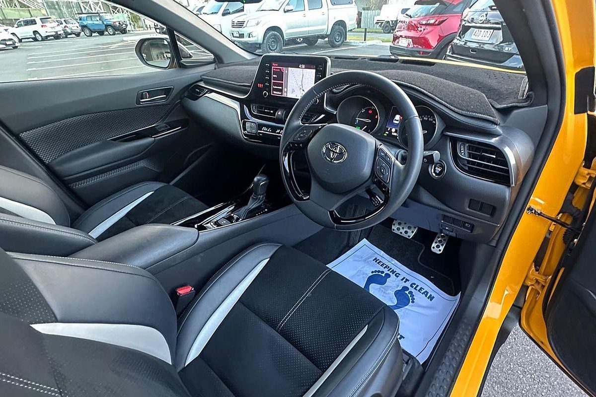 2021 Toyota C-HR GR Sport ZYX10R