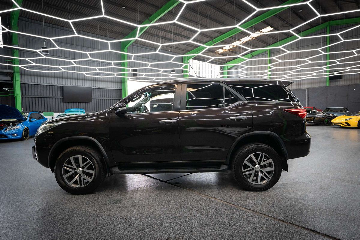 2016 Toyota Fortuner Crusade GUN156R
