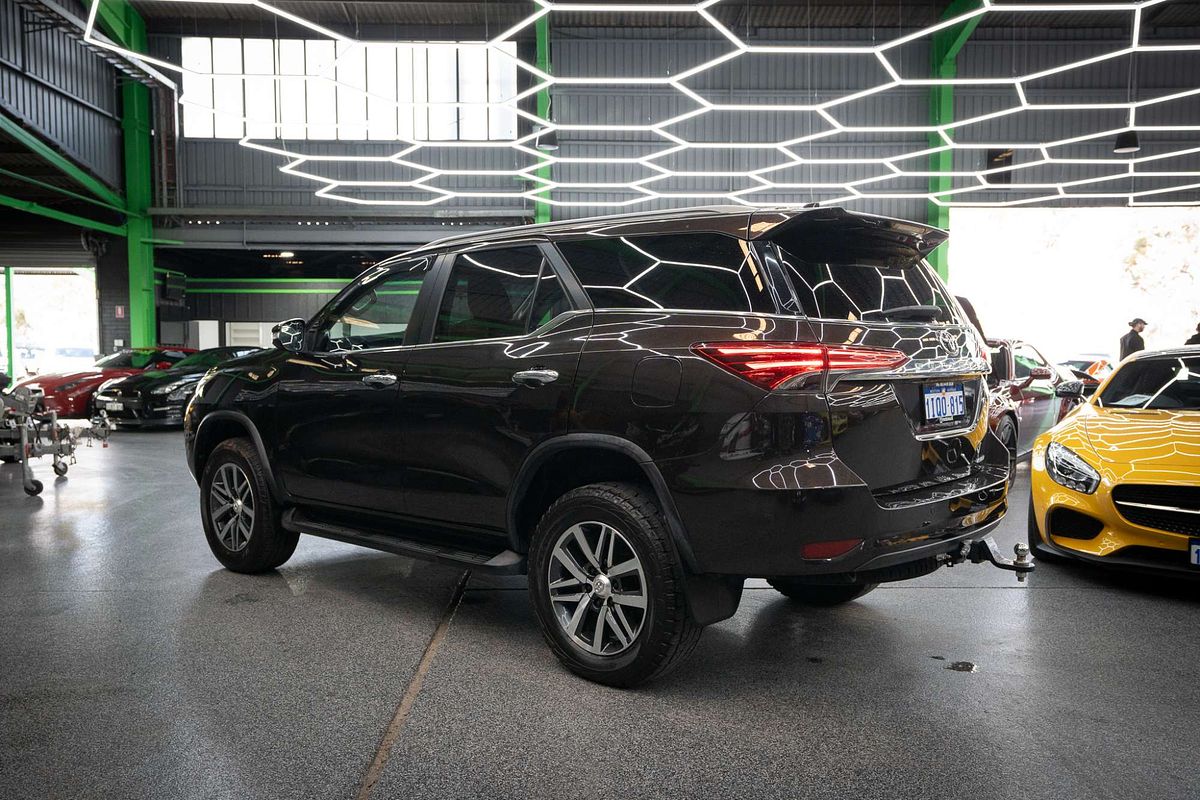 2016 Toyota Fortuner Crusade GUN156R