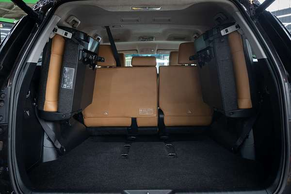 2016 Toyota Fortuner Crusade GUN156R