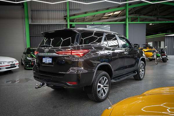 2016 Toyota Fortuner Crusade GUN156R