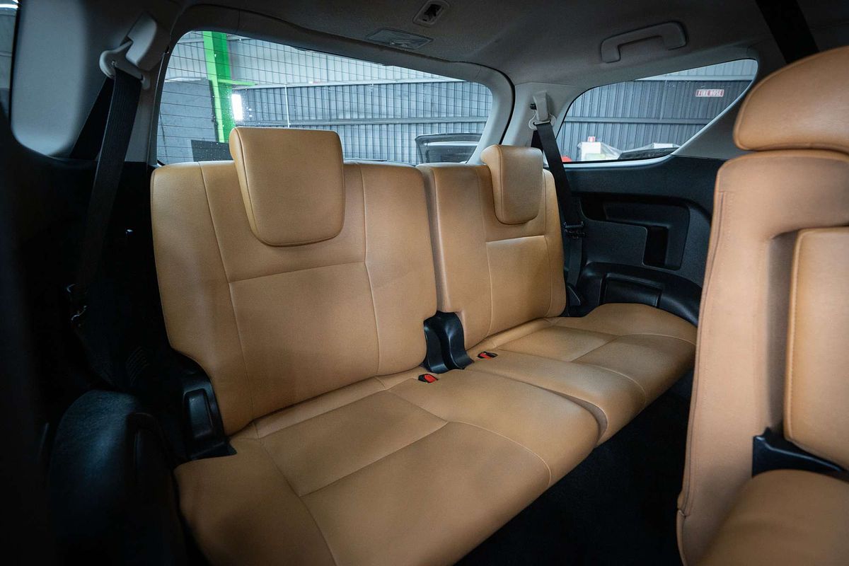 2016 Toyota Fortuner Crusade GUN156R