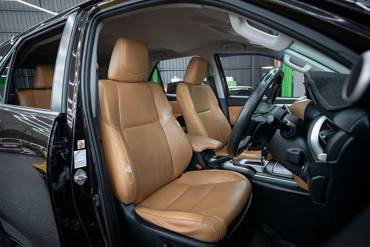 2016 Toyota Fortuner Crusade GUN156R