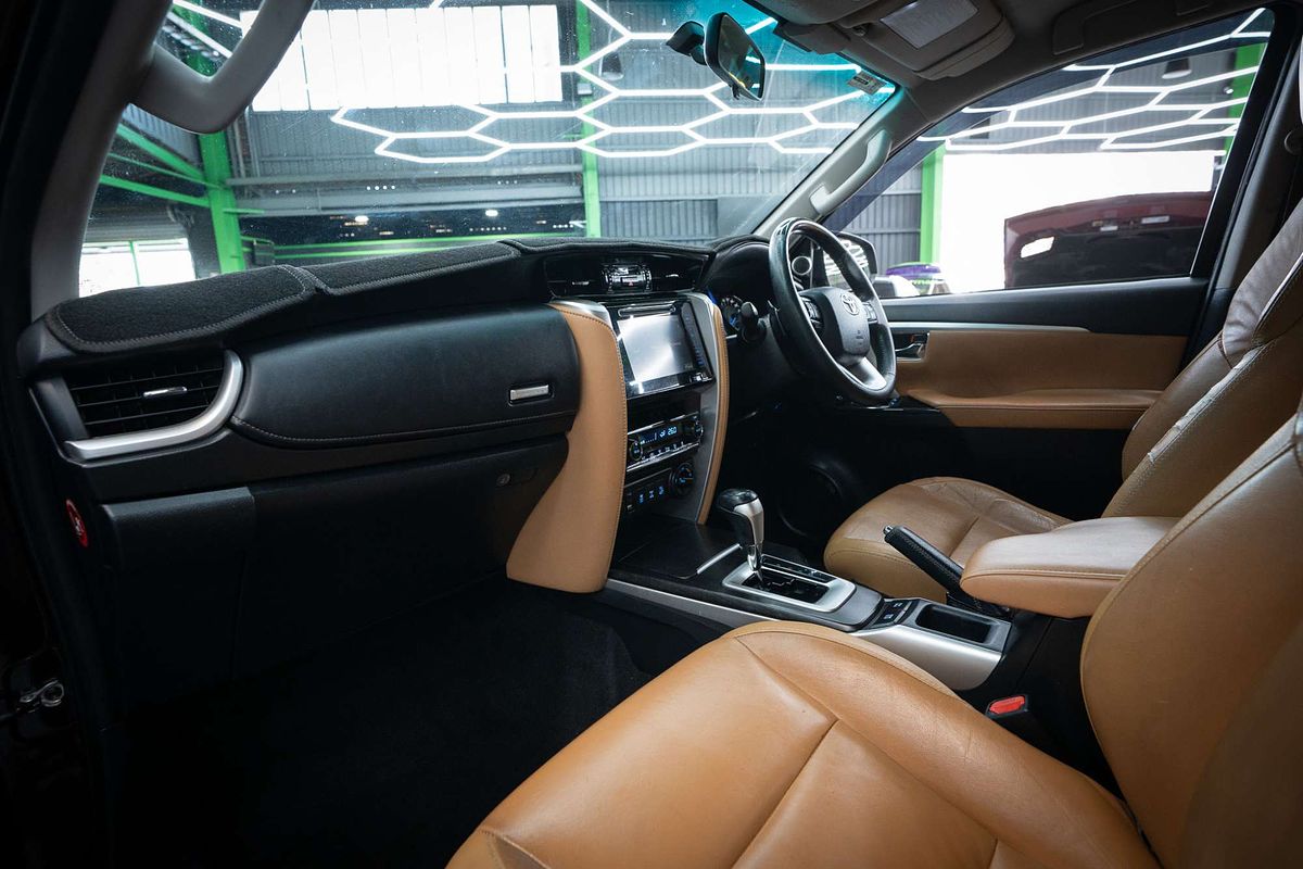 2016 Toyota Fortuner Crusade GUN156R