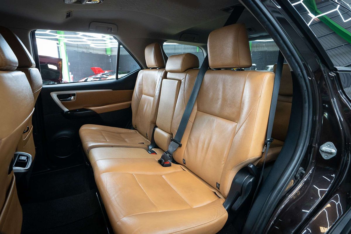 2016 Toyota Fortuner Crusade GUN156R