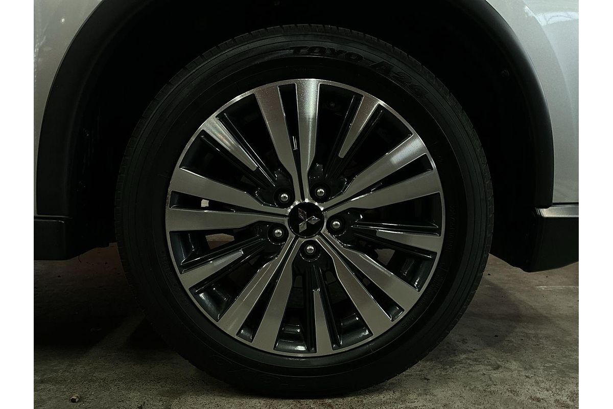 2021 Mitsubishi Outlander LS ZL