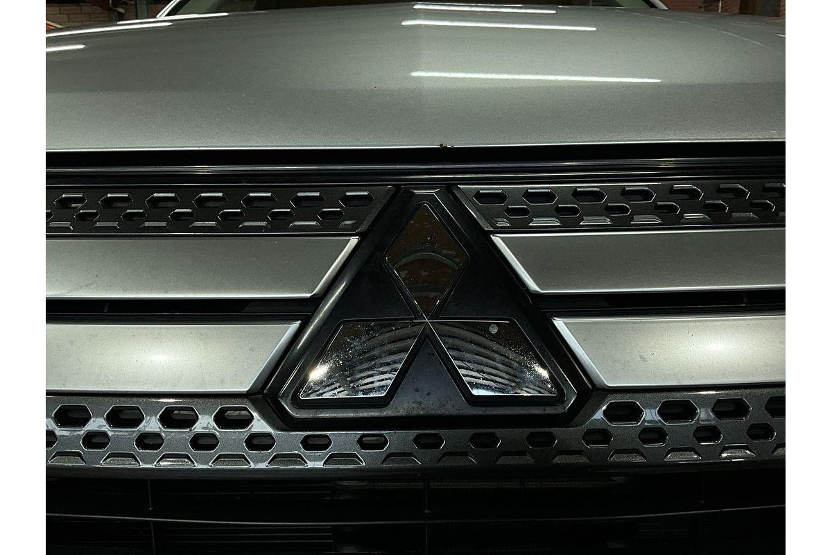 2021 Mitsubishi Outlander LS ZL