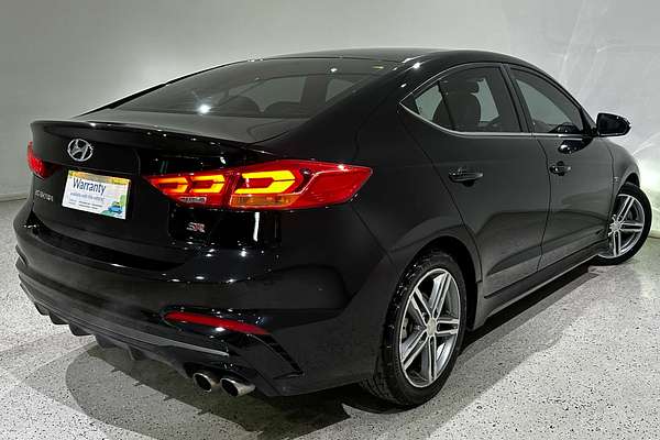 2017 Hyundai Elantra SR Turbo AD