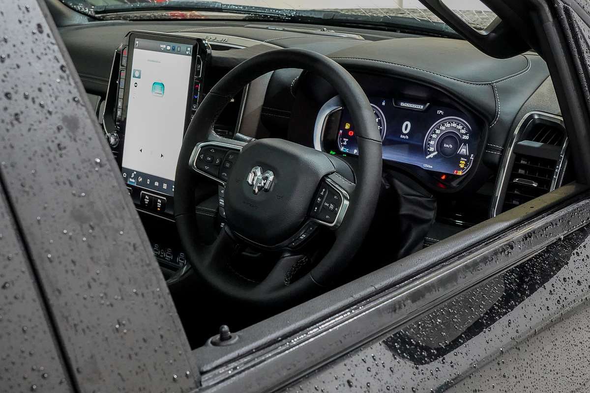 2025 RAM 1500 Laramie Sport Hurricane SO RamBox DT 4X4 SWB