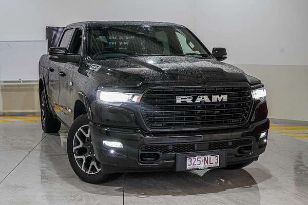 2025 RAM 1500 Laramie Sport Hurricane SO RamBox DT 4X4 SWB