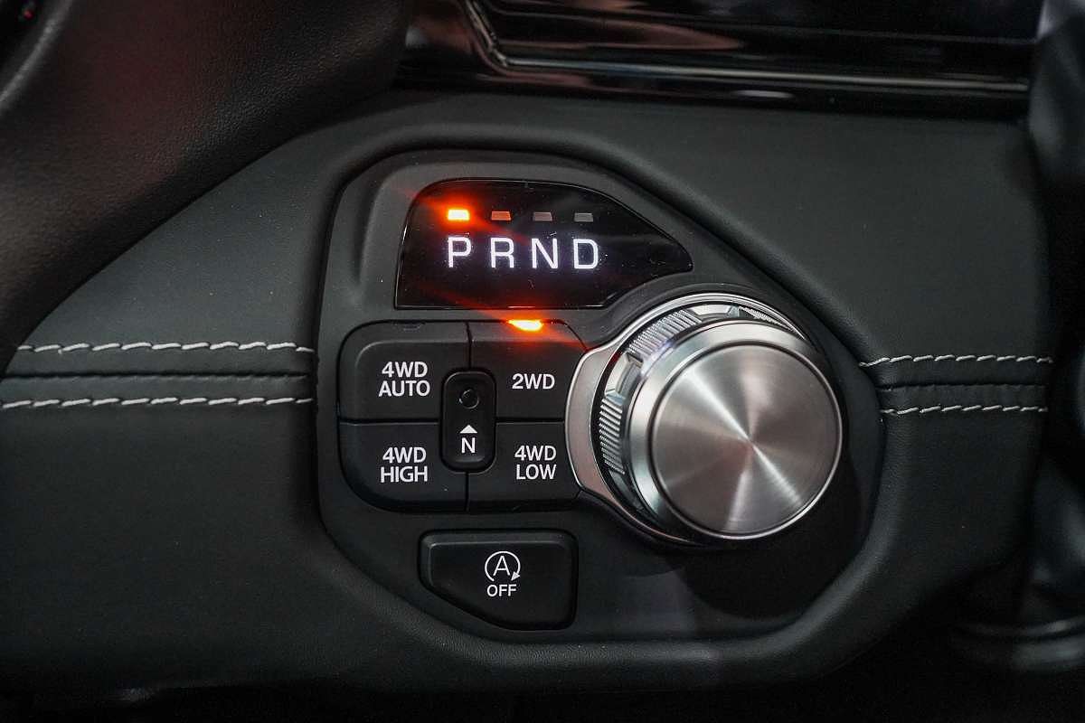 2025 RAM 1500 Laramie Sport Hurricane SO RamBox DT 4X4 SWB