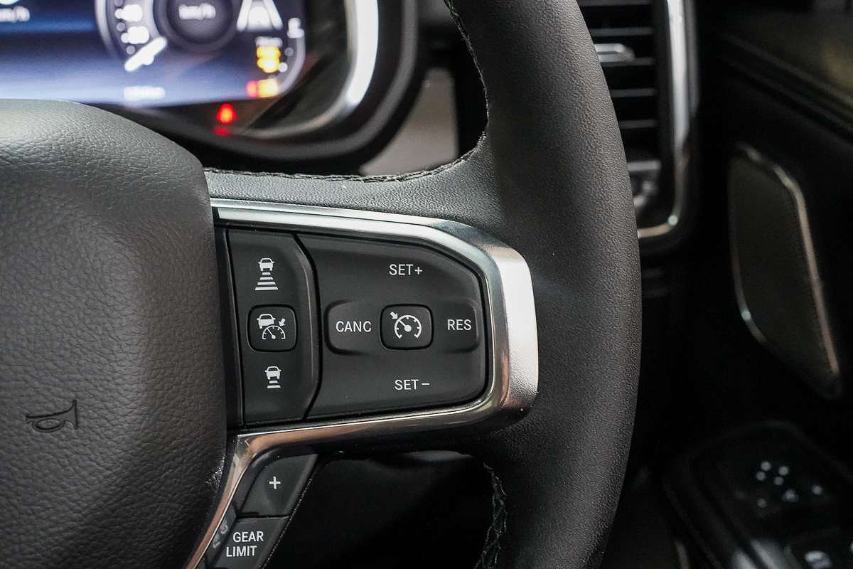 2025 RAM 1500 Laramie Sport Hurricane SO RamBox DT 4X4 SWB