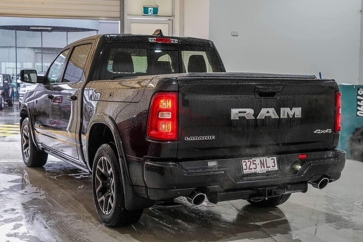 2025 RAM 1500 Laramie Sport Hurricane SO RamBox DT 4X4 SWB