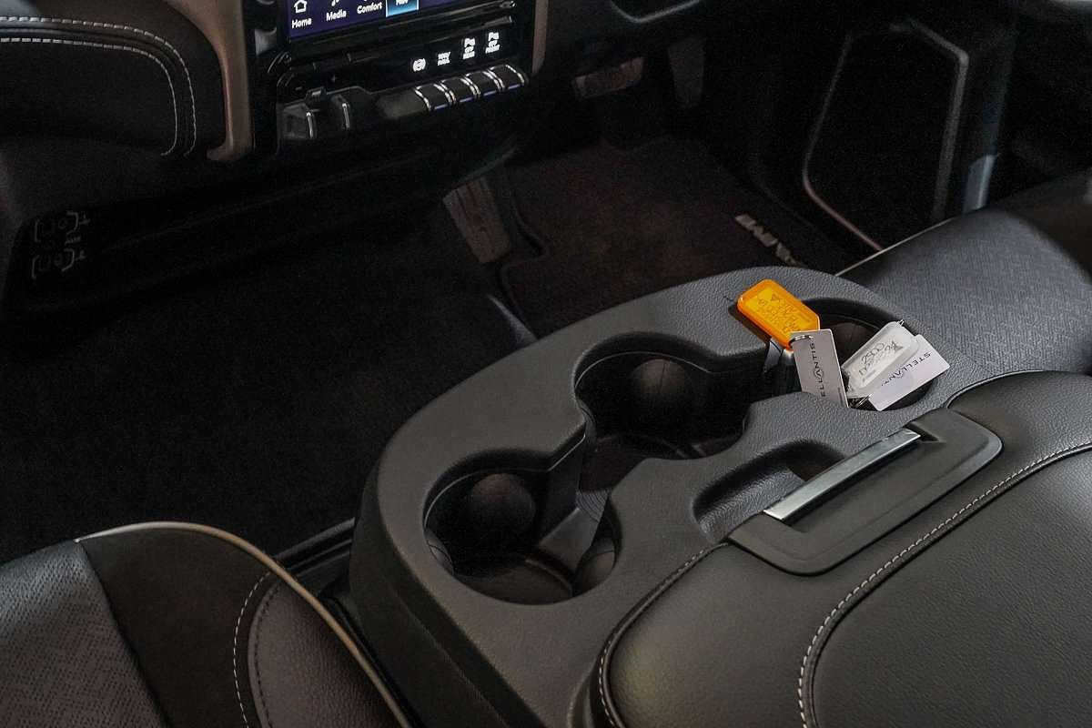 2023 RAM 2500 Laramie Rambox DJ 4X4