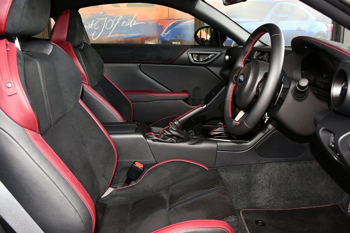 2025 Subaru BRZ tS ZD8