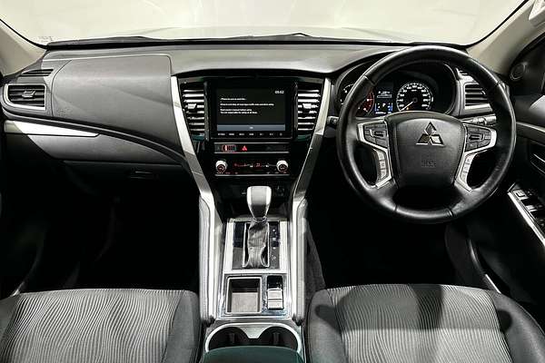2022 Mitsubishi Pajero Sport GLX QF