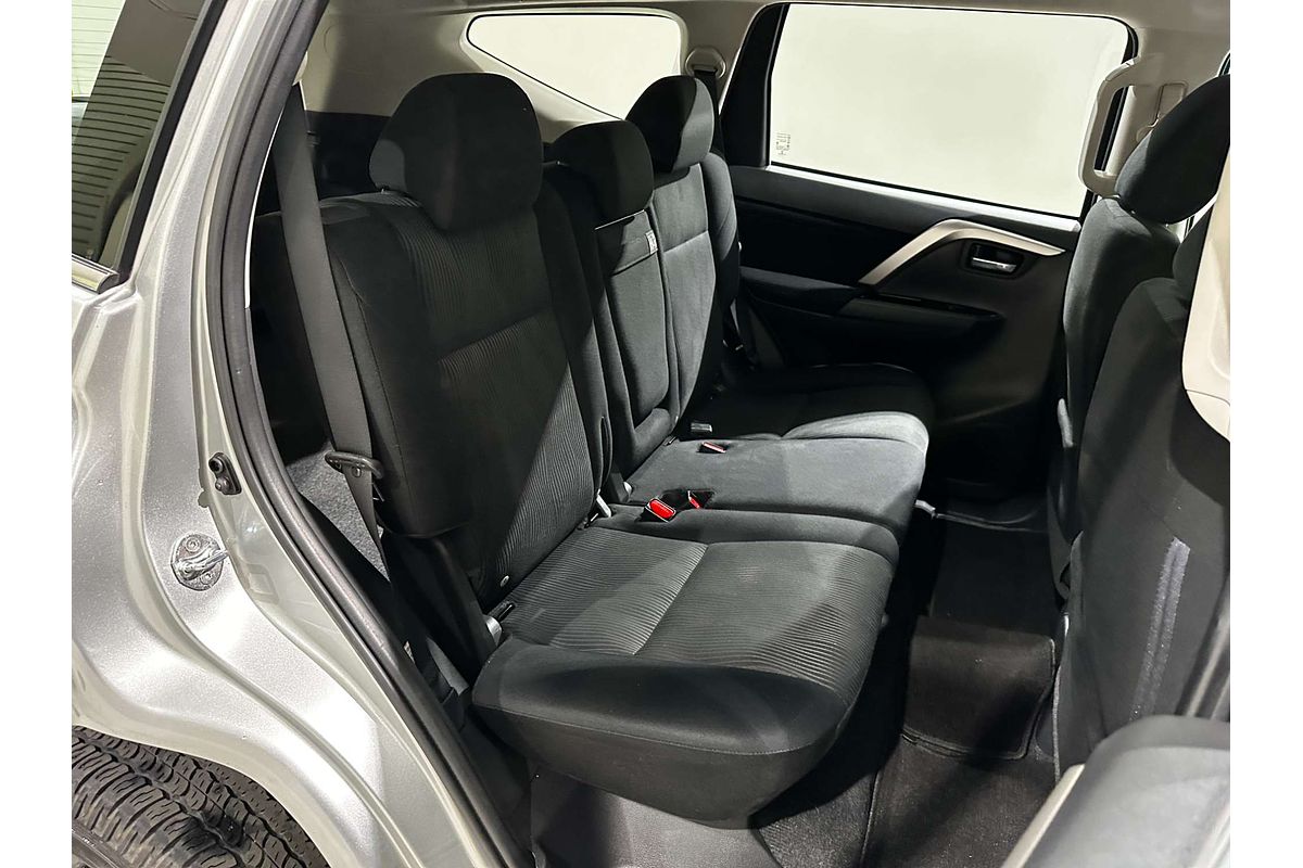 2022 Mitsubishi Pajero Sport GLX QF