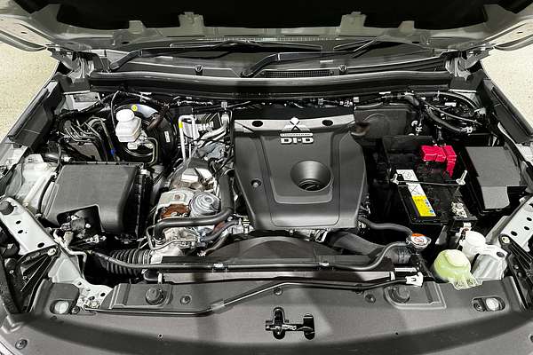 2022 Mitsubishi Pajero Sport GLX QF