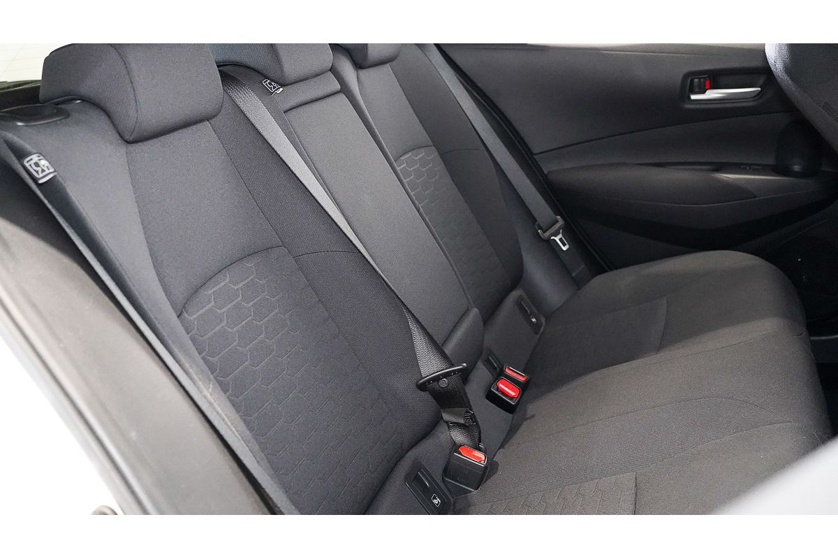 2018 Toyota Corolla SX Hybrid ZWE211R