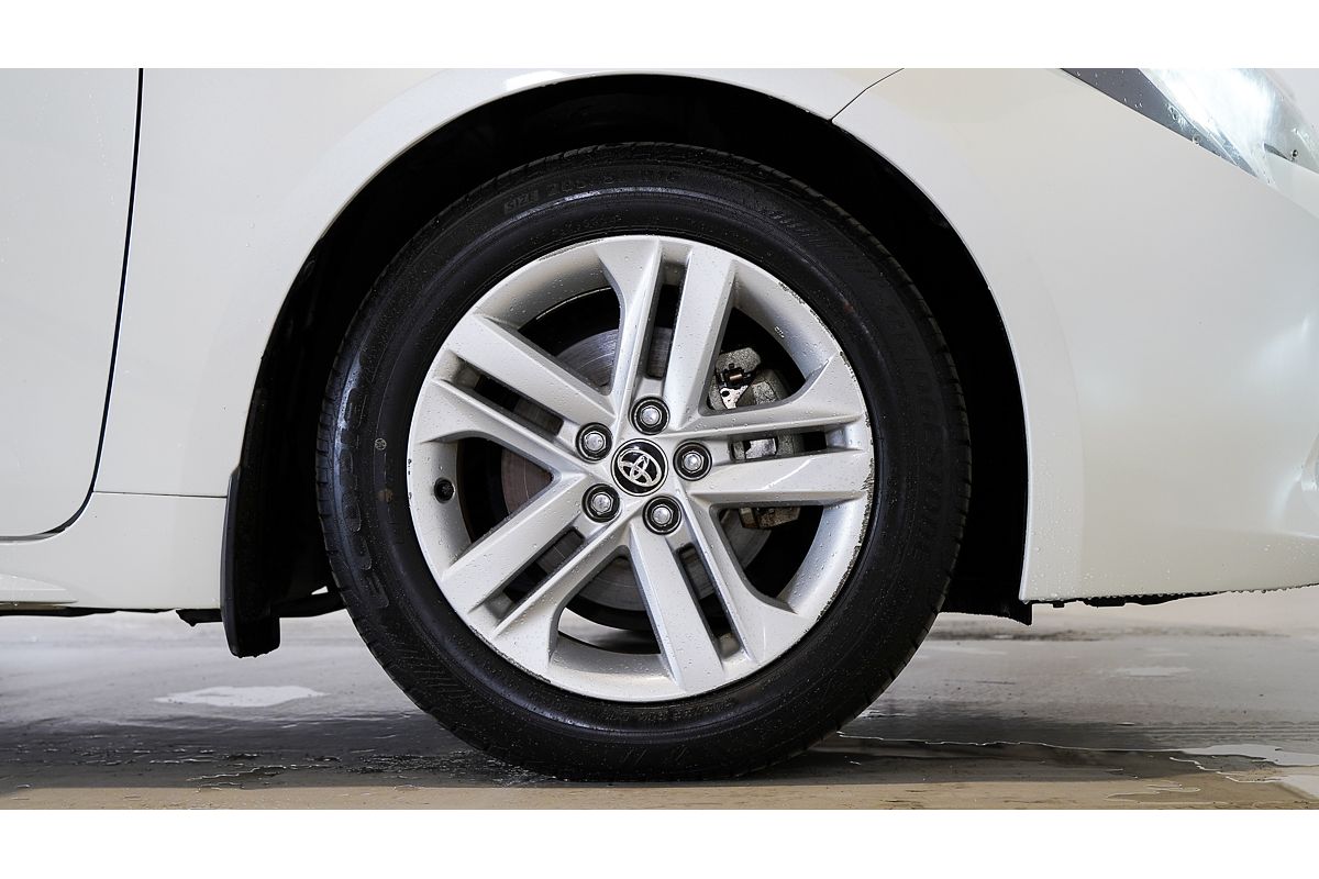 2018 Toyota Corolla SX Hybrid ZWE211R