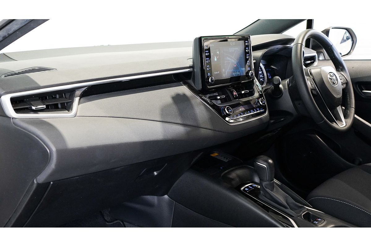 2018 Toyota Corolla SX Hybrid ZWE211R