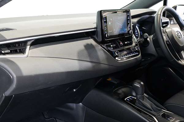 2018 Toyota Corolla SX Hybrid ZWE211R