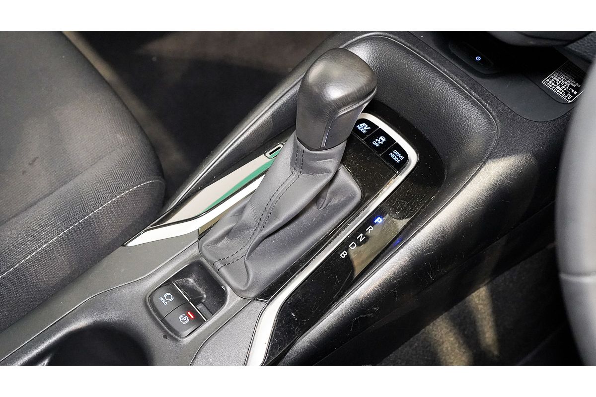2018 Toyota Corolla SX Hybrid ZWE211R