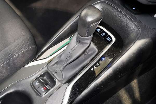 2018 Toyota Corolla SX Hybrid ZWE211R