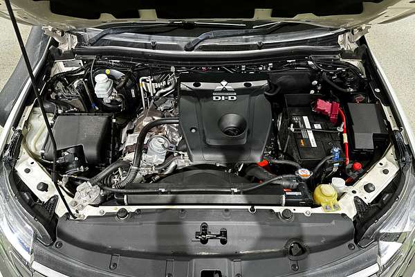 2019 Mitsubishi Pajero Sport Exceed QE