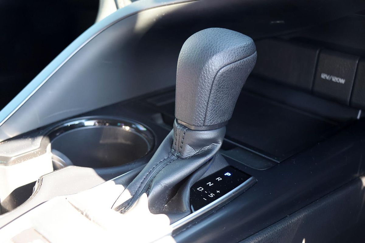 2018 Toyota Camry Ascent ASV70R