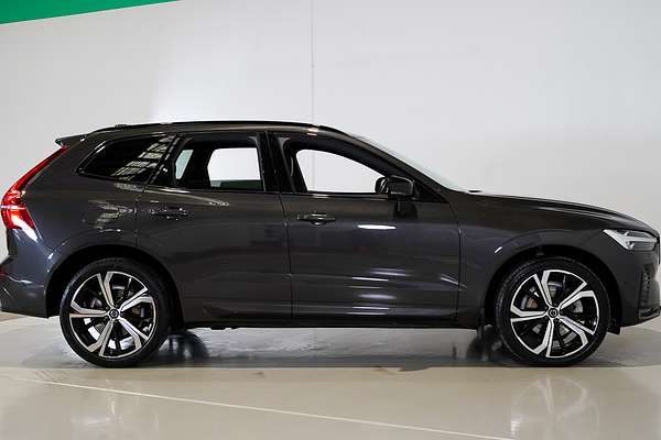 2021 Volvo XC60 B6 R-Design